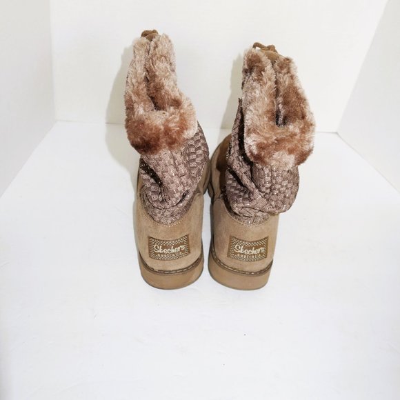 Skechers Genuine Suede Leather Taupe Keepsakes "Lazy bones" Boots Size 8.5 - Picture 4 of 6